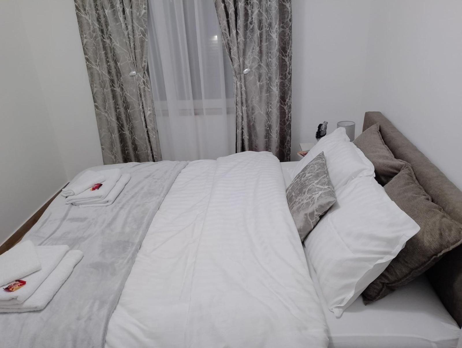 Apartman Dve Lipe Palić Exterior foto