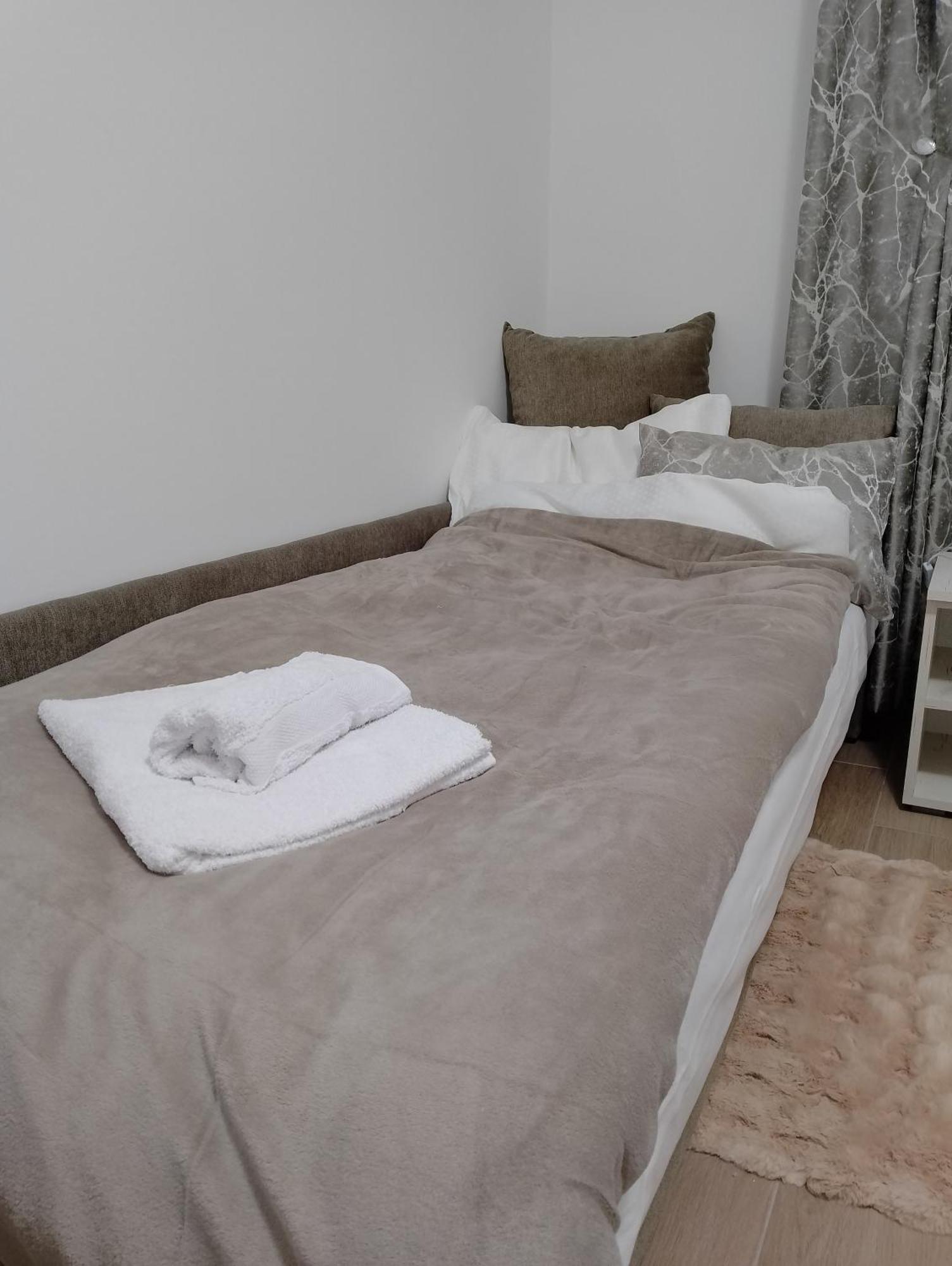 Apartman Dve Lipe Palić Exterior foto